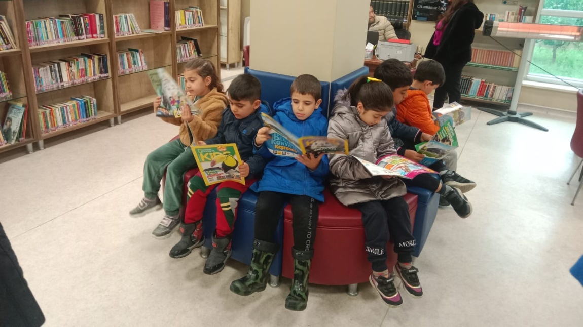 Kütüphaneler Haftası Erzin İlçe Halk Kütüphanesi Ziyareti